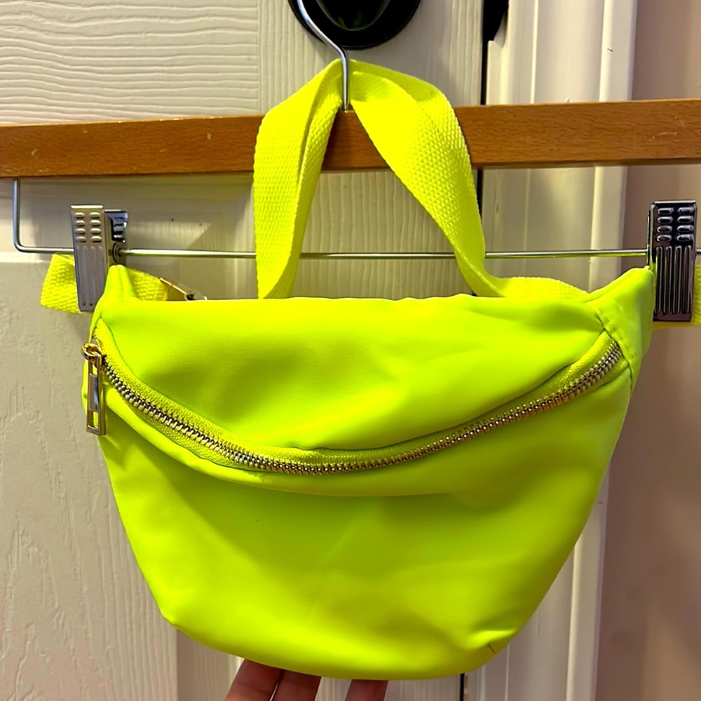 Functional Pink Lily Fanny pack neon green